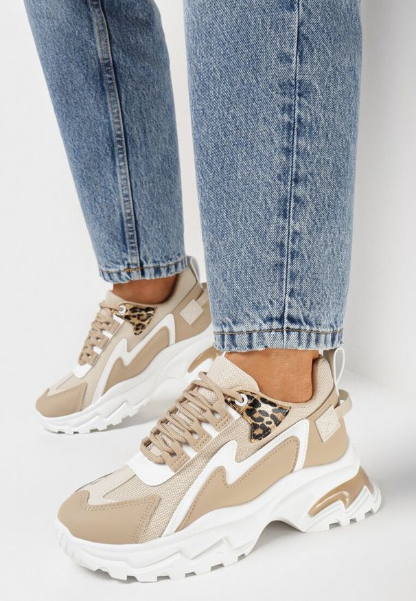 Born2be - Ciemnobeżowe Sneakersy na Grubej Podeszwie ze Wstawkami z Animal Print Virala. Kolor: beżowy. Wzór: nadruk