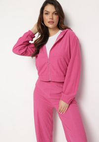 Born2be - Fuksjowy Sztruksowy Komplet Dresowy Bluza z Kapturem i Szerokie Spodnie z Kieszeniami Makeria. Kolor: różowy. Materiał: dresówka, sztruks