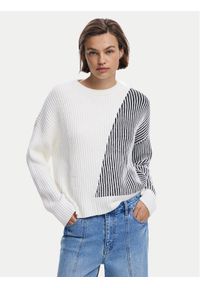 Desigual Sweter Nome 25WWJF26 Biały Regular Fit. Kolor: biały. Materiał: syntetyk