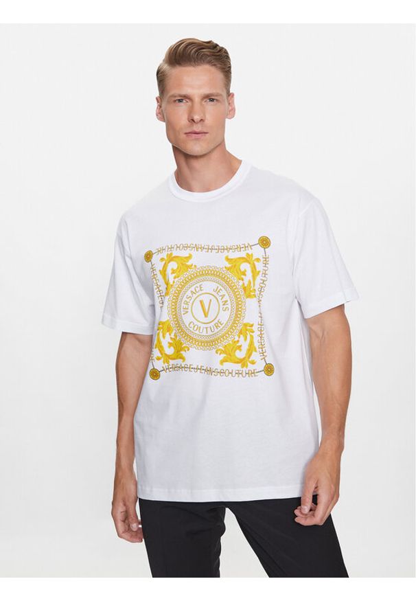 Versace Jeans Couture T-Shirt 75GAHF07 Biały Regular Fit. Kolor: biały. Materiał: bawełna