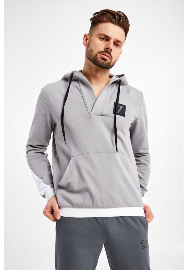 EA7 Emporio Armani - Bluza EA7 EMPORIO ARMANI. Typ kołnierza: kaptur