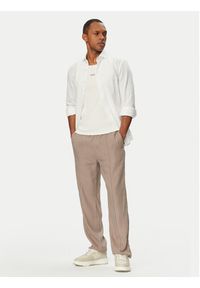 Hugo - HUGO Spodnie materiałowe Cino 262FW 50562791 Brązowy jasny Straight Fit. Kolor: brązowy. Materiał: lyocell, len #2