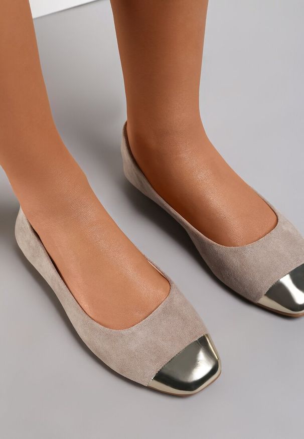 Renee - Beżowe Balerinki Ariessa. Kolor: beżowy. Materiał: skóra, zamsz. Obcas: na płaskiej podeszwie. Styl: elegancki