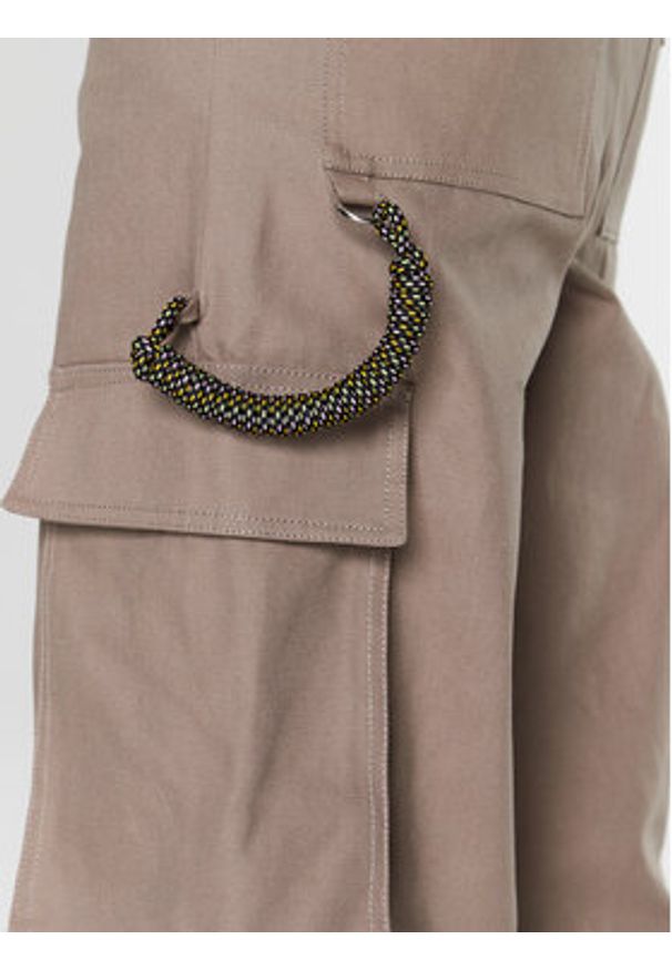 Remain Spodnie materiałowe Canvas RM2158 Beżowy Relaxed Fit. Kolor: beżowy. Materiał: bawełna, materiał