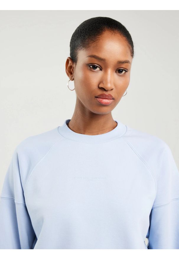 Big-Star - Bluza damska z nadrukiem 3d niebieska Jean 400. Okazja: na co dzień. Kolor: niebieski. Materiał: bawełna. Wzór: nadruk. Styl: sportowy, casual, elegancki