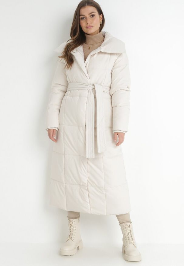 Born2be - Beżowa Kurtka Płaszcz za Kolano Pikowana Rodi. Okazja: do pracy. Kolor: beżowy. Materiał: tkanina. Sezon: zima. Styl: klasyczny