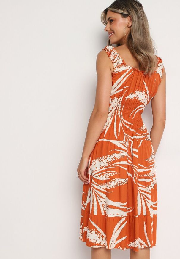 Born2be - Pomarańczowa Wiskozowa Sukienka na Ramiączkach z Gumką w Pasie Oslifea. Okazja: na imprezę, na co dzień. Kolor: pomarańczowy. Materiał: wiskoza. Długość rękawa: na ramiączkach. Wzór: aplikacja. Sezon: lato. Styl: casual