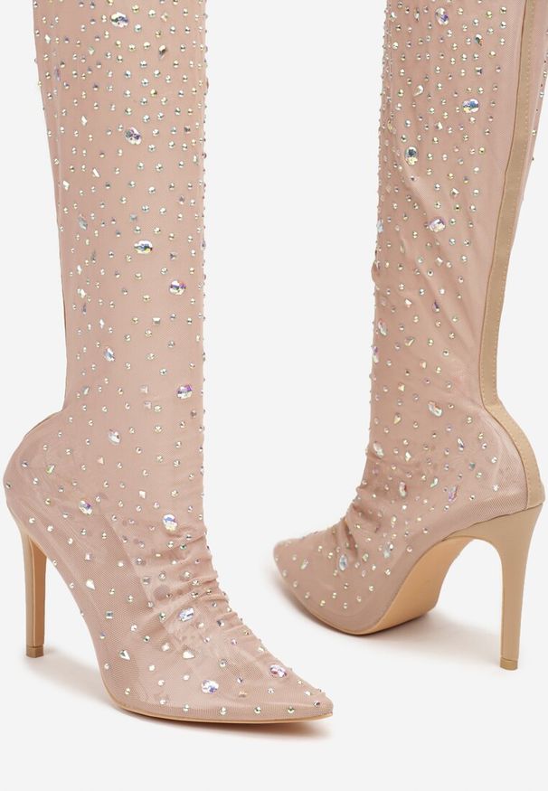 Renee - Beżowe Kozaki na Szpilce za Kolano z Przezroczystą Cholewką Ozdobione Cyrkoniami Felilorn. Wysokość cholewki: za kolano. Kolor: beżowy. Szerokość cholewki: normalna. Wzór: aplikacja. Sezon: zima, jesień. Obcas: na szpilce. Styl: glamour