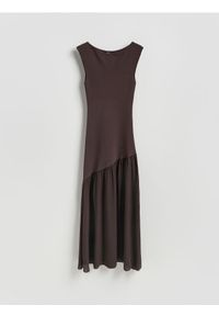 Reserved - Dzianinowa sukienka - brązowy. Kolor: brązowy. Materiał: dzianina. Wzór: gładki #1