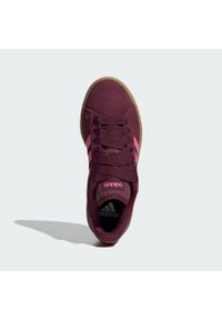 Adidas - Buty Grand Court Base 00s. Kolor: czerwony, brązowy, różowy, wielokolorowy. Materiał: materiał