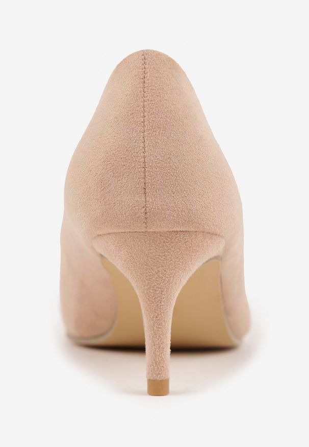 Renee - Ciemnobeżowe Czółenka na Szpilce w Klasycznym Stylu Savora. Okazja: na spotkanie biznesowe. Nosek buta: szpiczasty. Kolor: beżowy. Obcas: na szpilce. Styl: klasyczny. Wysokość obcasa: średni