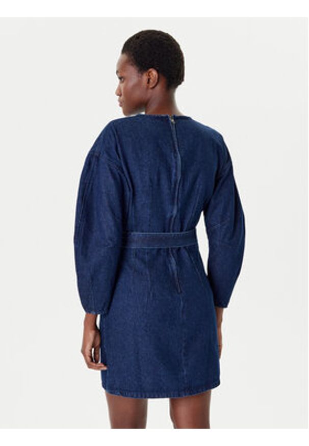French Connection Sukienka jeansowa 71ZAQ Granatowy Regular Fit. Kolor: niebieski. Materiał: bawełna