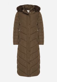 Born2be - Ciemnozielona Długa Kurtka Zimowa z Pikowaniem Paskiem i Kapturem z Futrem Retilma. Kolor: zielony. Materiał: futro. Długość: długie. Sezon: zima. Styl: elegancki #5