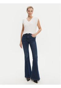 Guess Bluzka W5YP52 KCYW2 Biały Regular Fit. Kolor: biały. Materiał: syntetyk #5