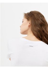 outhorn - Gładki t-shirt damski. Materiał: bawełna, elastan, jersey. Wzór: gładki