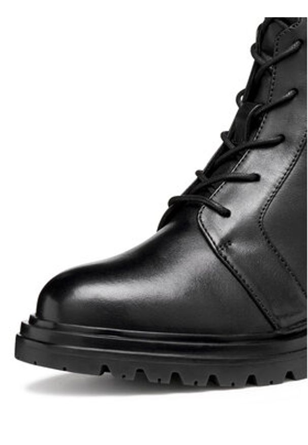 Geox Trzewiki D Damiana D56QCC 043TU C9999 Czarny. Kolor: czarny. Materiał: skóra