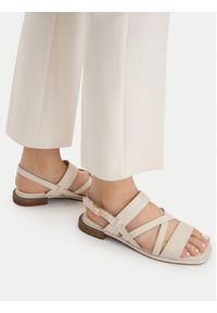 Clarks Sandały Ariany Strap 26186578 Écru. Kolor: kremowy. Materiał: skóra #4