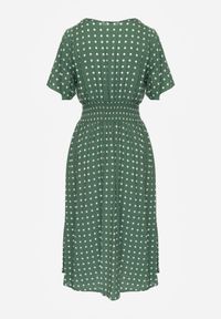 Renee - Zielona Bawełniana Sukienka o Rozkloszowanym Fasonie w Kropki Tolimirae. Okazja: na co dzień. Kolor: zielony. Materiał: bawełna. Długość rękawa: krótki rękaw. Wzór: kropki. Sezon: lato. Typ sukienki: rozkloszowane. Styl: casual #5