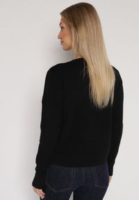 Born2be - Czarny Sweter z Wiskozą i Tłoczonymi Kwiatami Lanifera. Okazja: na co dzień. Kolor: czarny. Materiał: wiskoza. Wzór: kwiaty. Styl: casual #5