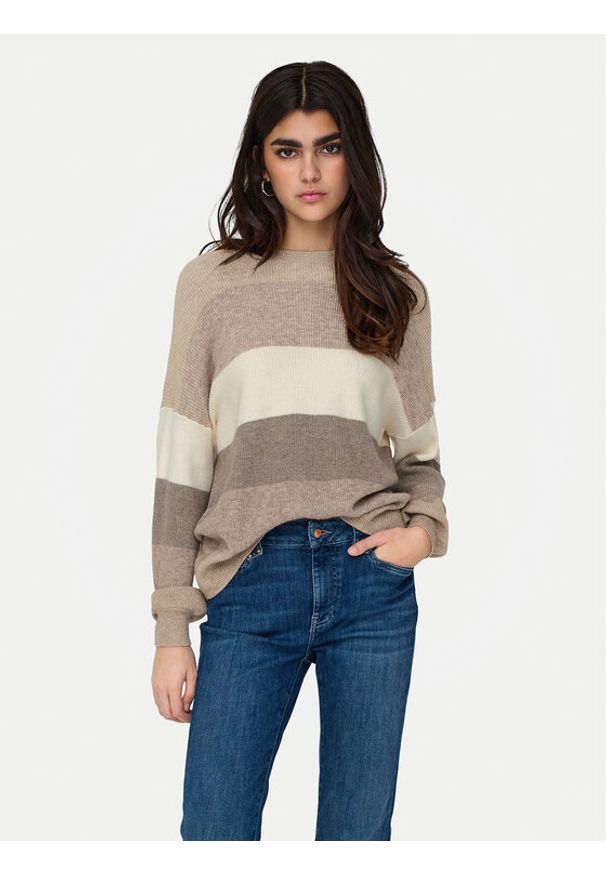only - ONLY Sweter Atia 15220044 Beżowy Regular Fit. Kolor: beżowy. Materiał: syntetyk