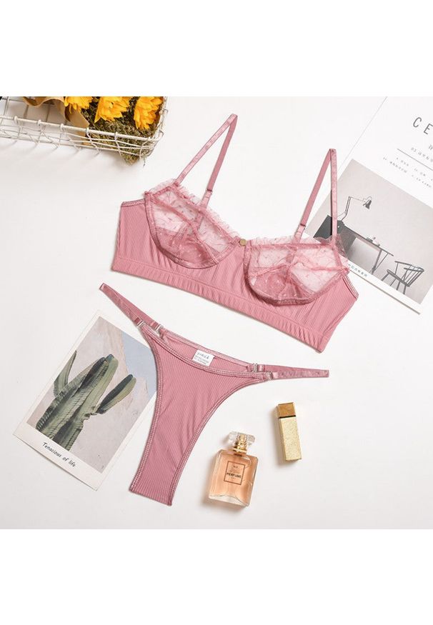 Intica - Zestaw bielizny koronkowej z delikatnymi detalami Henriqueta. Kolor: różowy. Materiał: koronka. Wzór: aplikacja