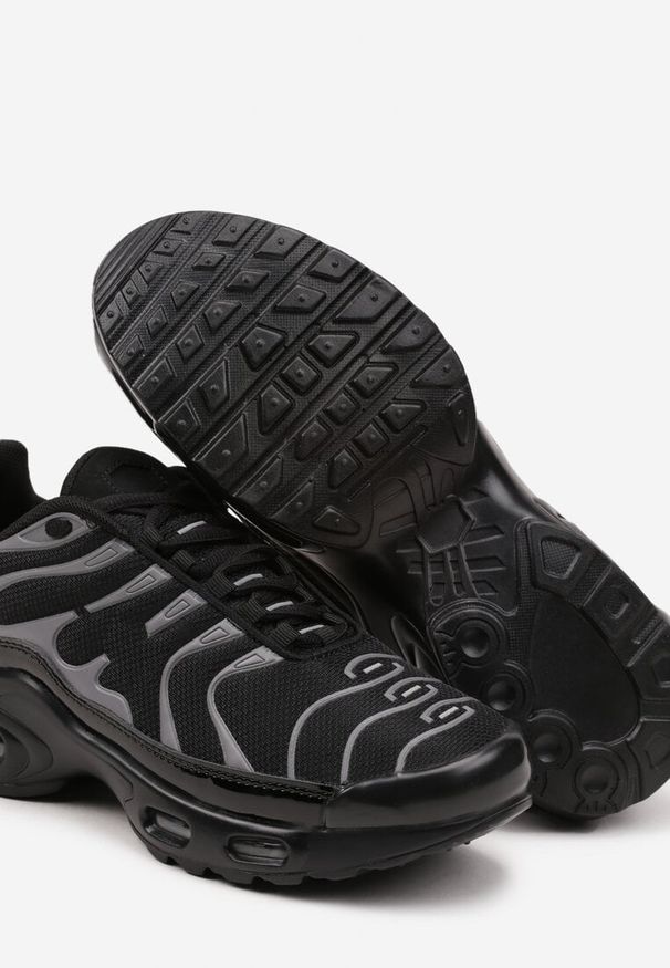 Born2be - Czarno-Srebrne Buty Sportowe Sneakersy Ozdobione Tłoczeniem Zalirae. Kolor: czarny. Materiał: dresówka. Wzór: aplikacja