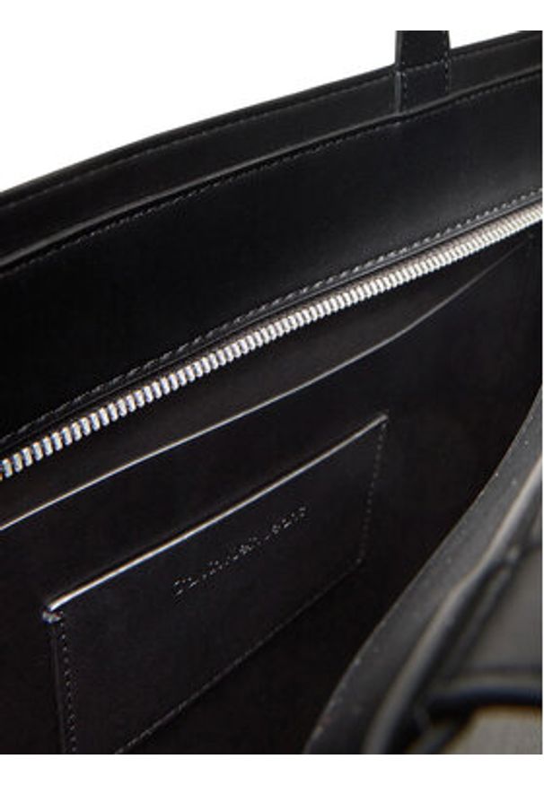Calvin Klein Jeans Torebka Sculpted Slim Tote LV04K3070G Czarny. Kolor: czarny. Materiał: skórzane