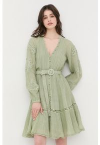 Guess sukienka kolor zielony mini rozkloszowana. Kolor: zielony. Materiał: tkanina. Długość rękawa: raglanowy rękaw. Typ sukienki: rozkloszowane. Długość: mini