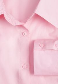 Born2be - Jasnoróżowa Koszula Doriemara. Okazja: do pracy, na co dzień, na spotkanie biznesowe. Kolor: różowy. Materiał: materiał, jeans. Długość rękawa: długi rękaw. Długość: długie. Styl: elegancki, biznesowy, klasyczny, casual #5