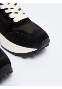 Big-Star - Sneakersy damskie skórzane czarne NN274963 906. Kolor: czarny. Materiał: skóra. Sport: fitness