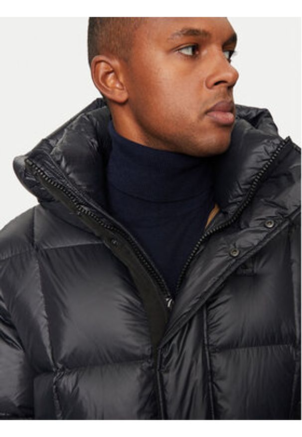 Blauer Kurtka puchowa 24WBLUC03025 Czarny Regular Fit. Kolor: czarny. Materiał: syntetyk
