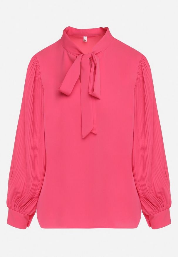 Born2be - Różowa Bluzka z Trójkątnym Dekoltem i Wiązaniem wokół Szyi Flovena. Okazja: na co dzień. Kolor: różowy. Styl: elegancki, casual