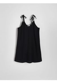 Reserved - Sukienka mini na ramiączkach - czarny. Kolor: czarny. Materiał: dzianina. Długość rękawa: na ramiączkach. Długość: mini #1