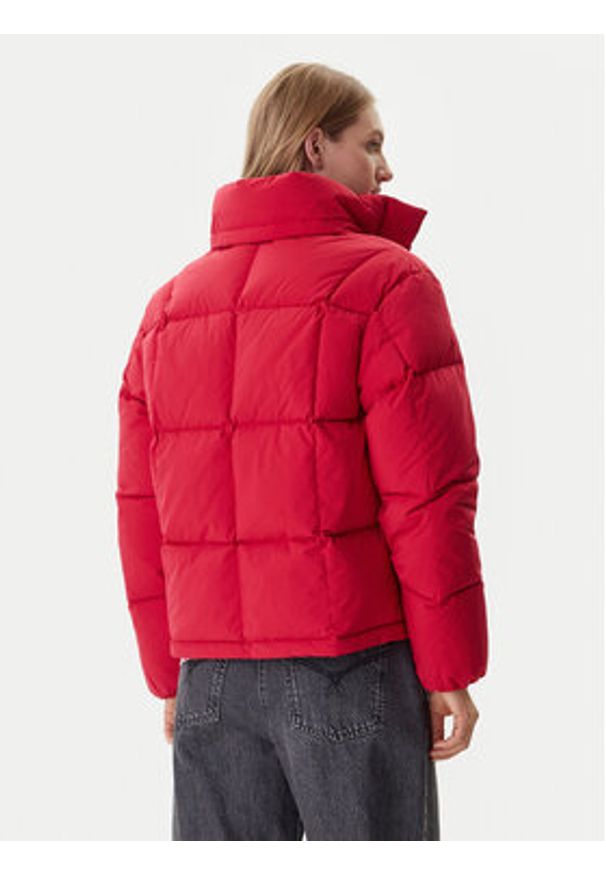 Tommy Jeans Kurtka puchowa Alaska DW0DW21623 Czerwony Relaxed Fit. Kolor: czerwony. Materiał: syntetyk