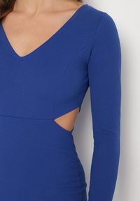 Born2be - Niebieska Sukienka o Dopasowanym Kroju z Wycięciami w Talii Halassia. Okazja: na randkę, na co dzień. Typ kołnierza: dekolt w serek. Kolor: niebieski. Długość rękawa: długi rękaw. Typ sukienki: dopasowane, proste. Styl: casual, elegancki #7