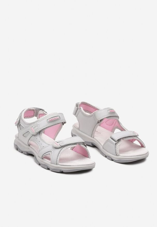 Born2be - Szaro-Różowe Sandały Zapinane na Rzepy z Wkładką ze Skóry Naturalnej Tesalise. Okazja: na co dzień. Zapięcie: rzepy. Kolor: szary. Materiał: skóra. Styl: casual