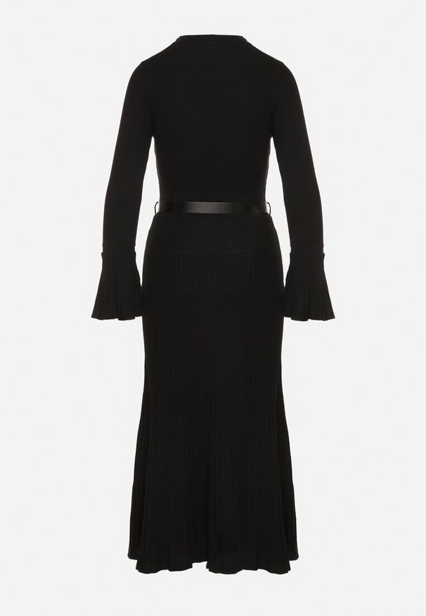 Born2be - Czarna Sukienka Dzianinowa z Wiskozą z Rozszerzanymi Rękawami i Paskiem Retelva. Okazja: na co dzień, na randkę. Kolor: czarny. Materiał: dzianina, wiskoza. Styl: casual, elegancki, klasyczny