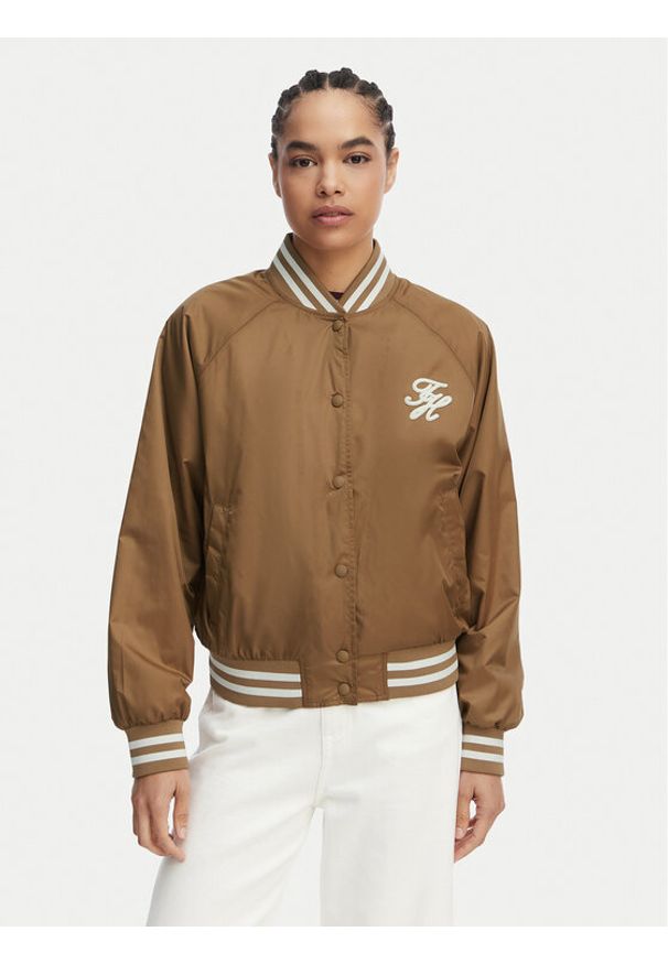 TOMMY HILFIGER - Tommy Hilfiger Kurtka bomber Logo Appliqué WW0WW48618 Brązowy jasny Regular Fit. Kolor: brązowy. Materiał: syntetyk