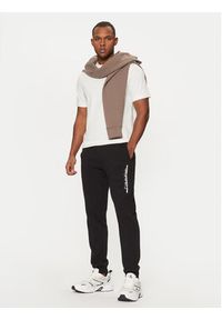 Calvin Klein Spodnie dresowe K10K114342 Czarny Regular Fit. Kolor: czarny. Materiał: bawełna, syntetyk #4