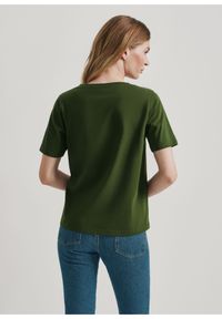 Ochnik - Ciemnozielony T-shirt damski basic. Kolor: zielony. Materiał: bawełna