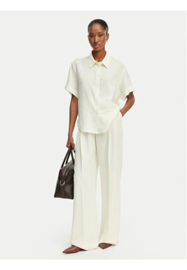 Hugo - HUGO Koszula Encantada 50566793 Beżowy Relaxed Fit. Kolor: beżowy. Materiał: len