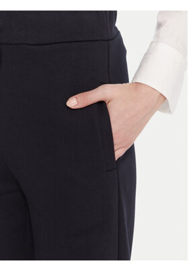 Maryley Spodnie dresowe 25IB558/07BL Granatowy Relaxed Fit. Kolor: niebieski. Materiał: bawełna