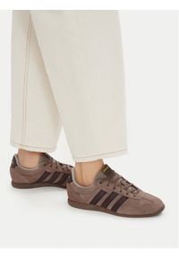 Adidas - adidas Sneakersy Barreda Lo Shoes KJ4729 Brązowy. Kolor: brązowy. Materiał: skóra, zamsz #1