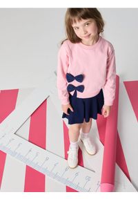Sinsay - Bluza crewneck z ozdobnymi kokardkami - różowy. Typ kołnierza: kokarda. Kolor: różowy
