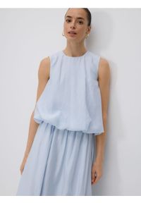 Reserved - Bluzka z lyocellem - jasnoniebieski. Kolor: niebieski. Materiał: tkanina #1