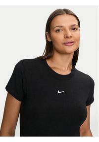 Nike T-Shirt FV5508 Czarny Regular Fit. Kolor: czarny. Materiał: syntetyk