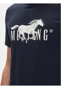 Mustang T-Shirt Austin 1016279 Granatowy Regular Fit. Kolor: niebieski. Materiał: bawełna