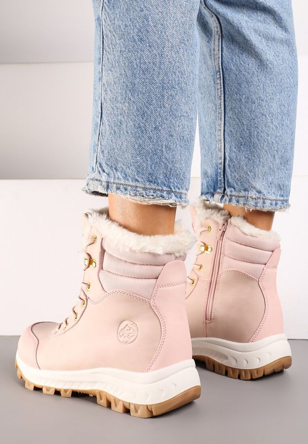 Renee - Różowe Botki Trekkingowe na Platformie ze Sznurowaniem Labrinna. Zapięcie: sznurówki. Kolor: różowy. Materiał: jeans. Sezon: zima. Obcas: na platformie. Styl: elegancki