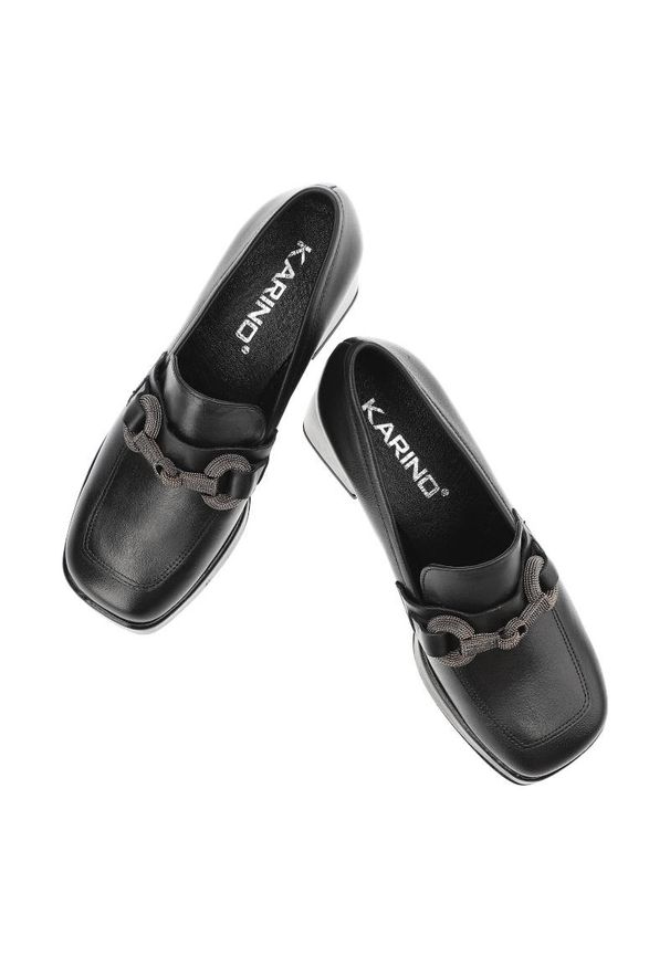 Czarne Półbuty Karino Eleganckie Skórzane Buty Na Obcasie. Okazja: na co dzień. Kolor: czarny. Materiał: skóra. Szerokość cholewki: normalna. Obcas: na obcasie. Styl: elegancki. Wysokość obcasa: średni