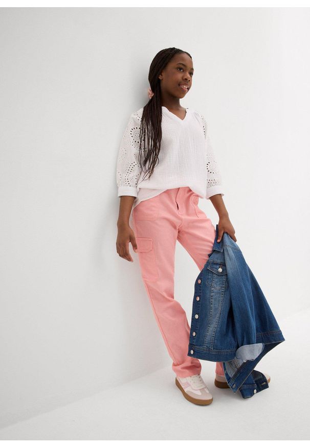 bonprix - Bluzka tunikowa z przewiewnego muślinu. Kolor: biały. Wzór: ażurowy, haft